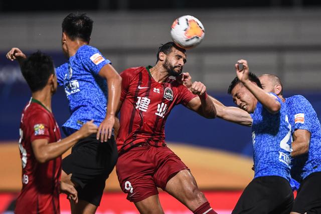 曼恩3年4700万提前续约快船 上赛季场均8.8分